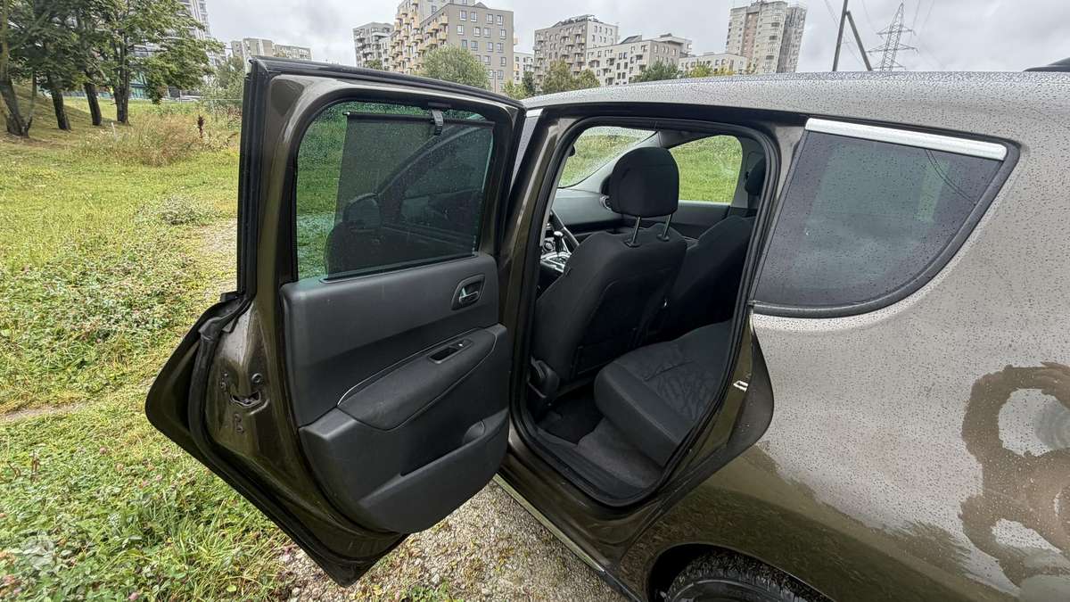 Peugeot 3008 2012 — photo 18