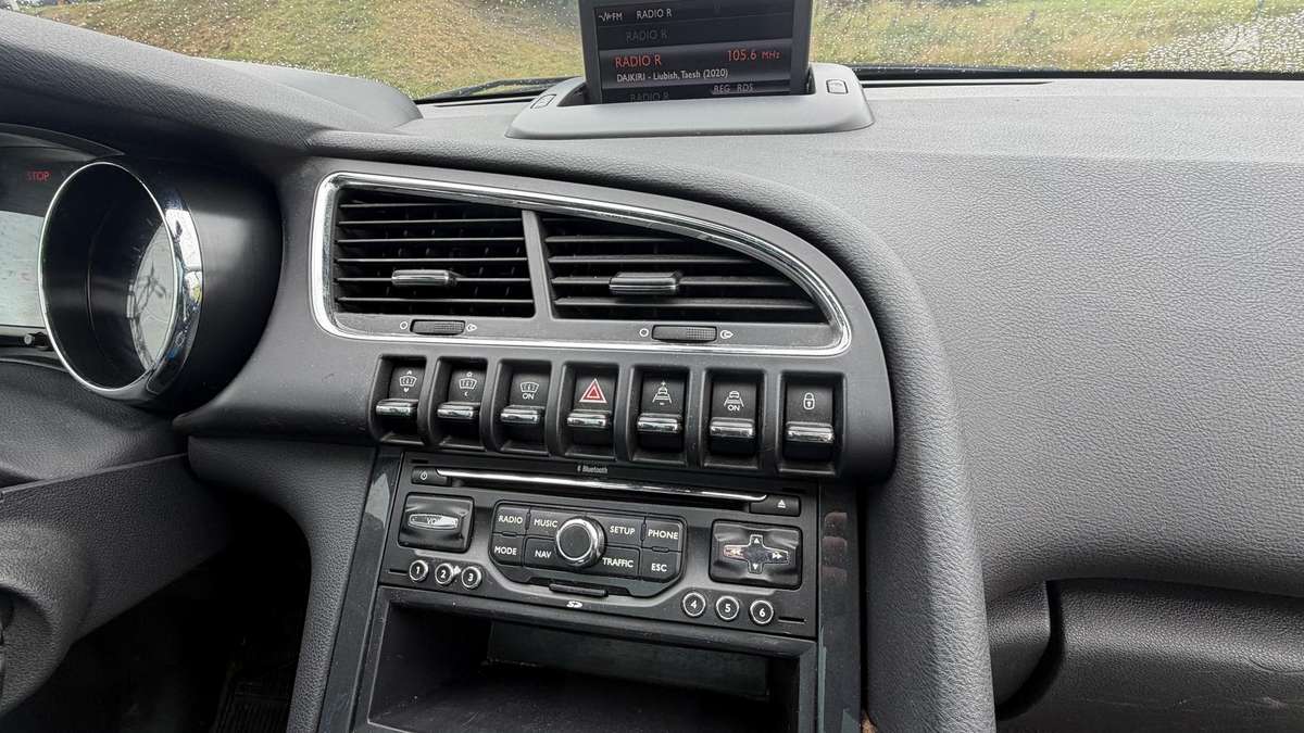Peugeot 3008 2012 — photo 20