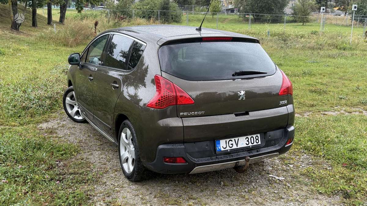 Peugeot 3008 2012 — engine 1997 cm³, 163 HP (120kW)