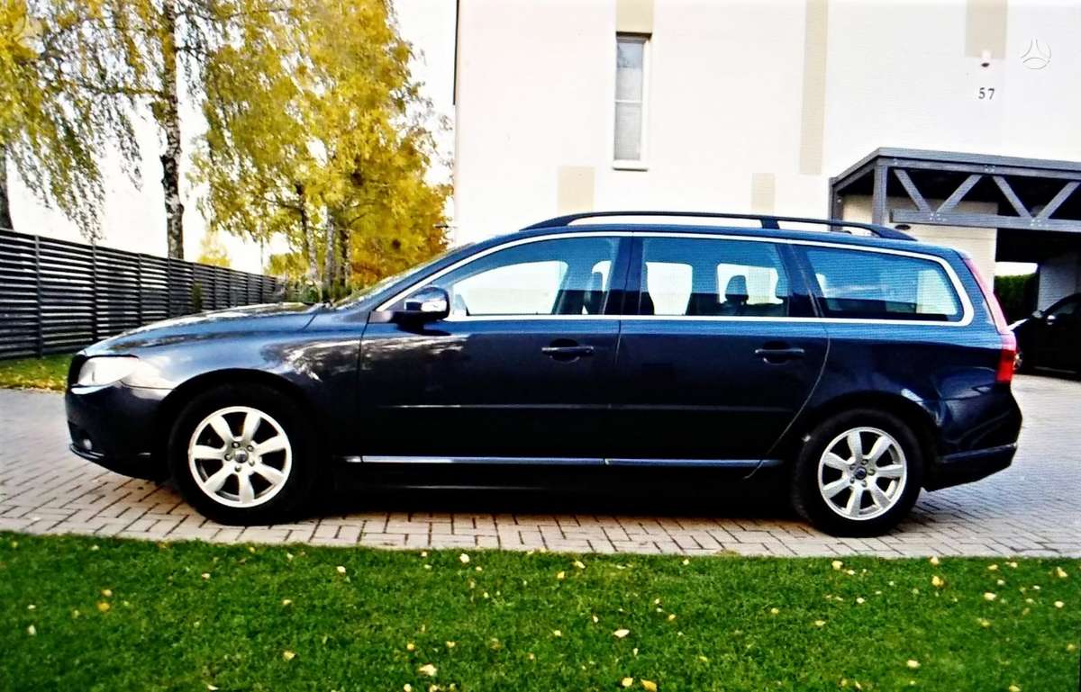 Volvo V70 2011 — engine 1560 cm³, 109 HP (80kW)