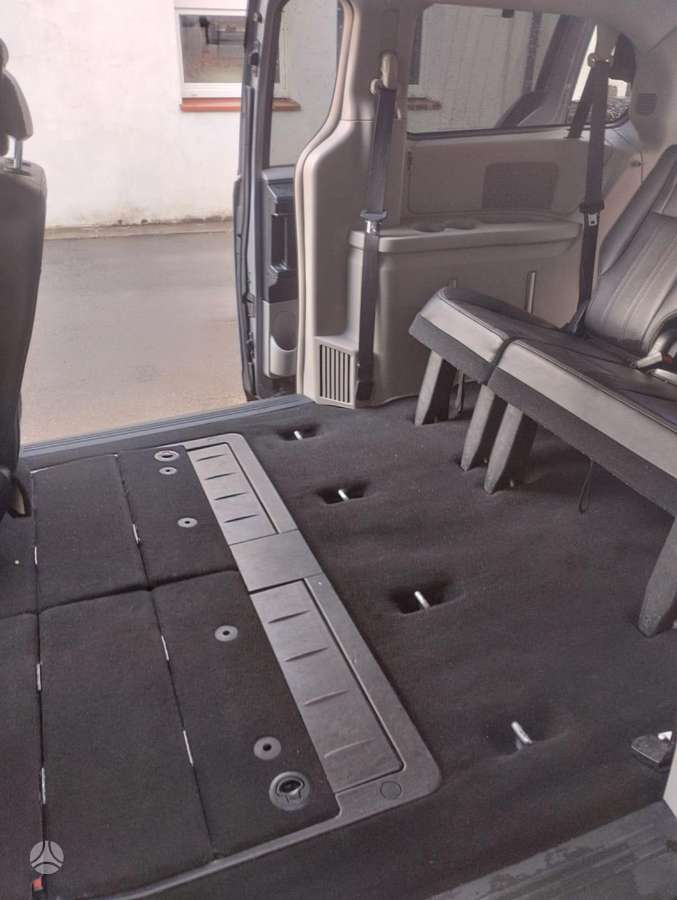 Chrysler Grand 2014 — photo 10