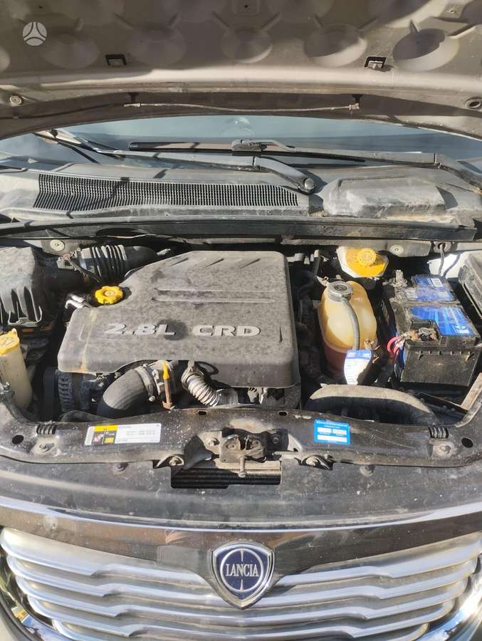 Chrysler Grand 2014 — photo 9
