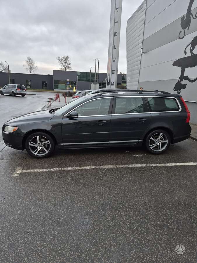 Volvo V70 2011 — двигун 1984 cm³, 163 HP (120kW)