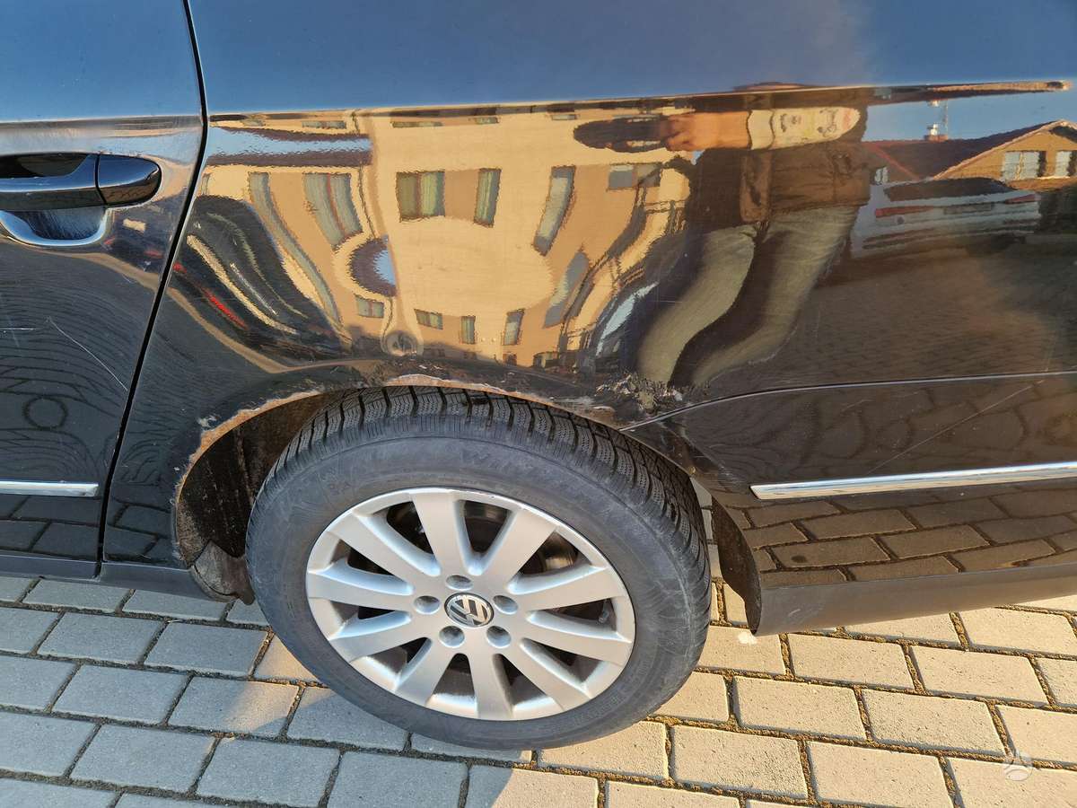 Volkswagen Passat 2010 — photo 23