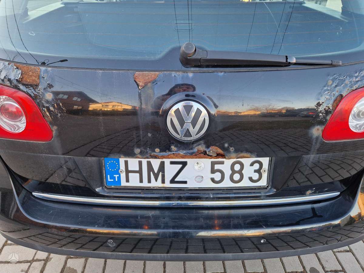 Volkswagen Passat 2010 — photo 24