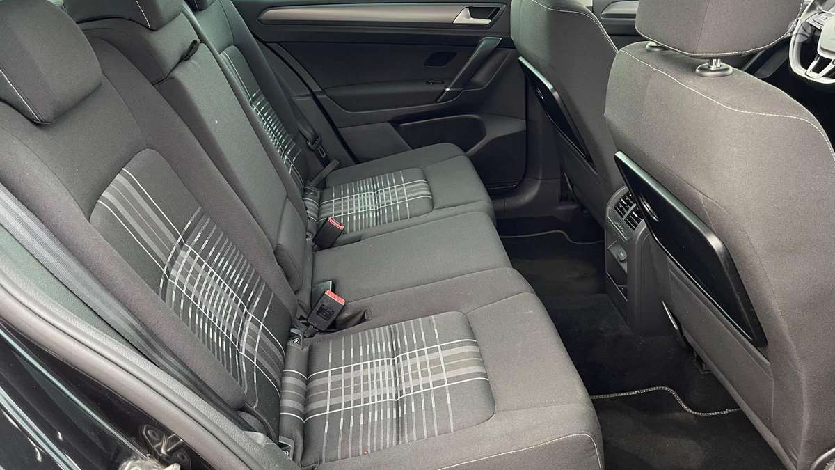 Volkswagen Golf 2015 — photo 16