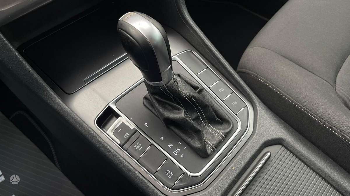Volkswagen Golf 2015 — photo 18