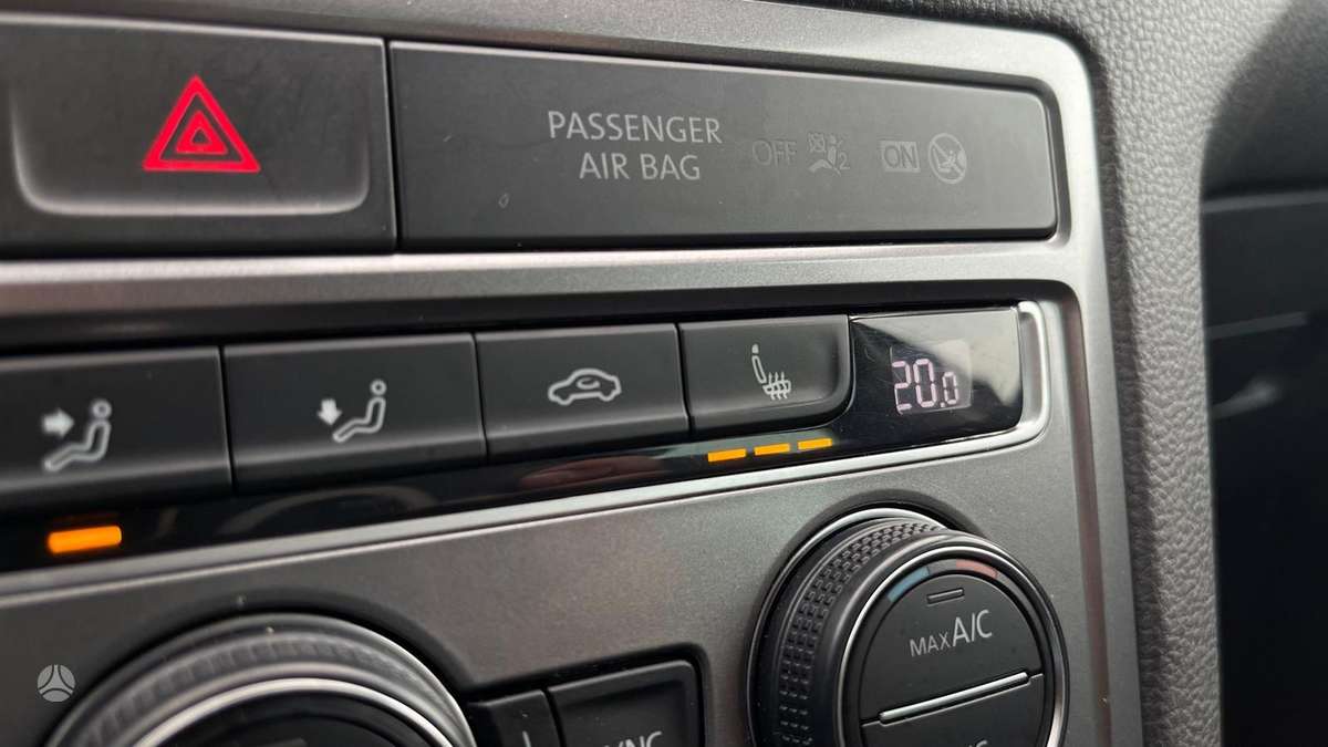 Volkswagen Golf 2015 — photo 26