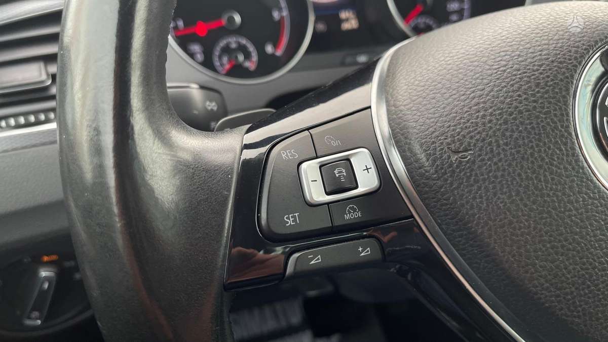 Volkswagen Golf 2015 — photo 27