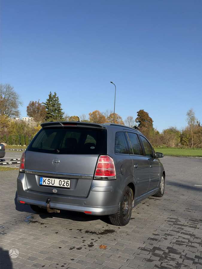 Opel Zafira 2008 — фото 7
