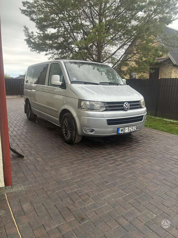 Volkswagen Multivan 2004 — engine 2460 cm³, 174 HP (128kW)