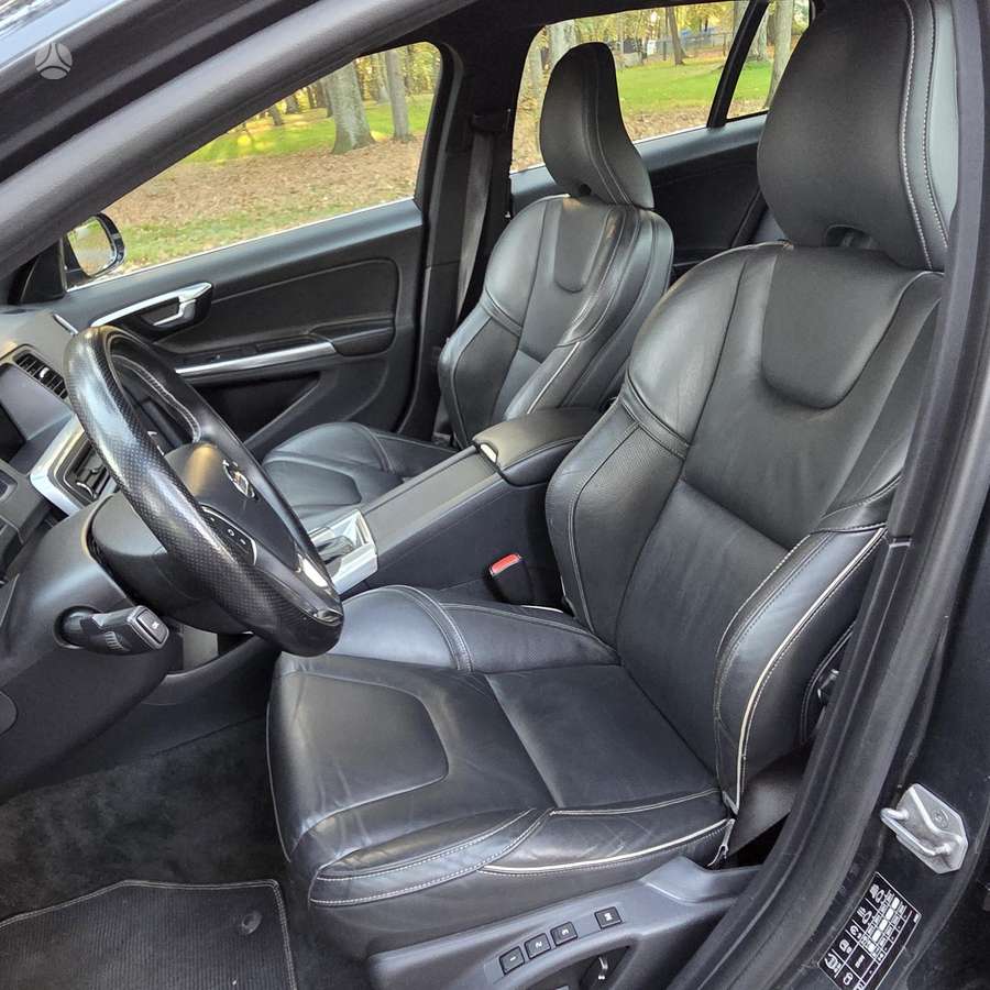 Volvo V60 2014 — photo 11