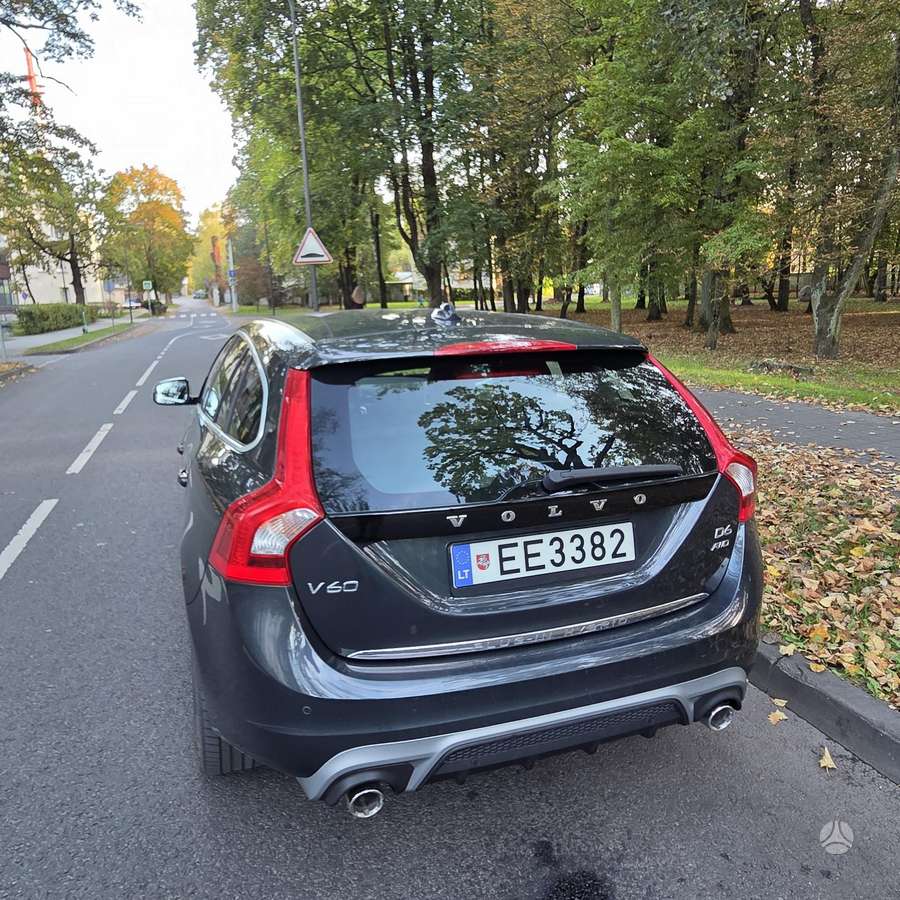Volvo V60 2014 — photo 5