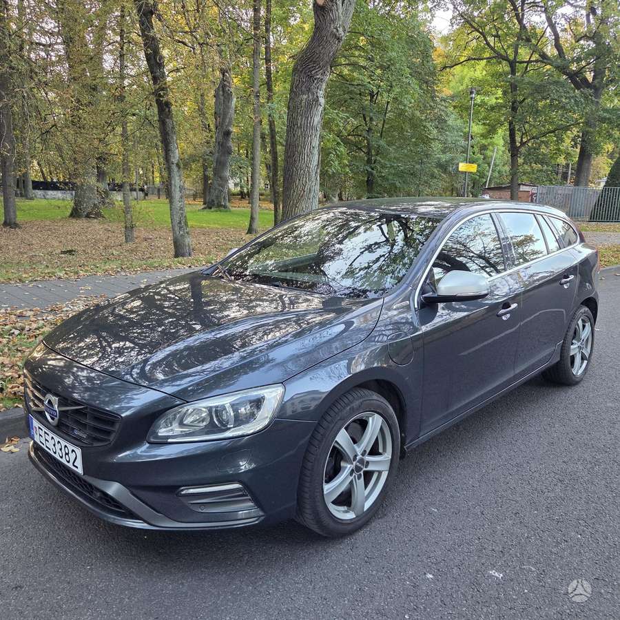 Volvo V60 2014 — photo 8