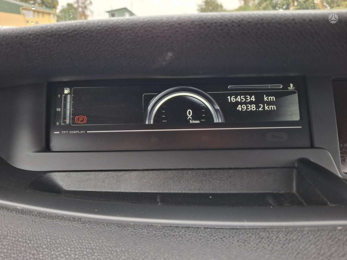 Renault Scenic 2015 — photo 12