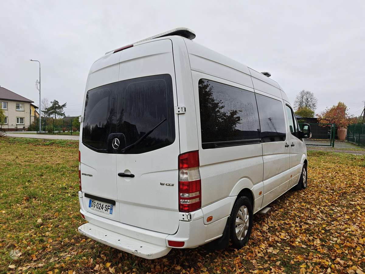 Mercedes-Benz Sprinter 2015 — салон