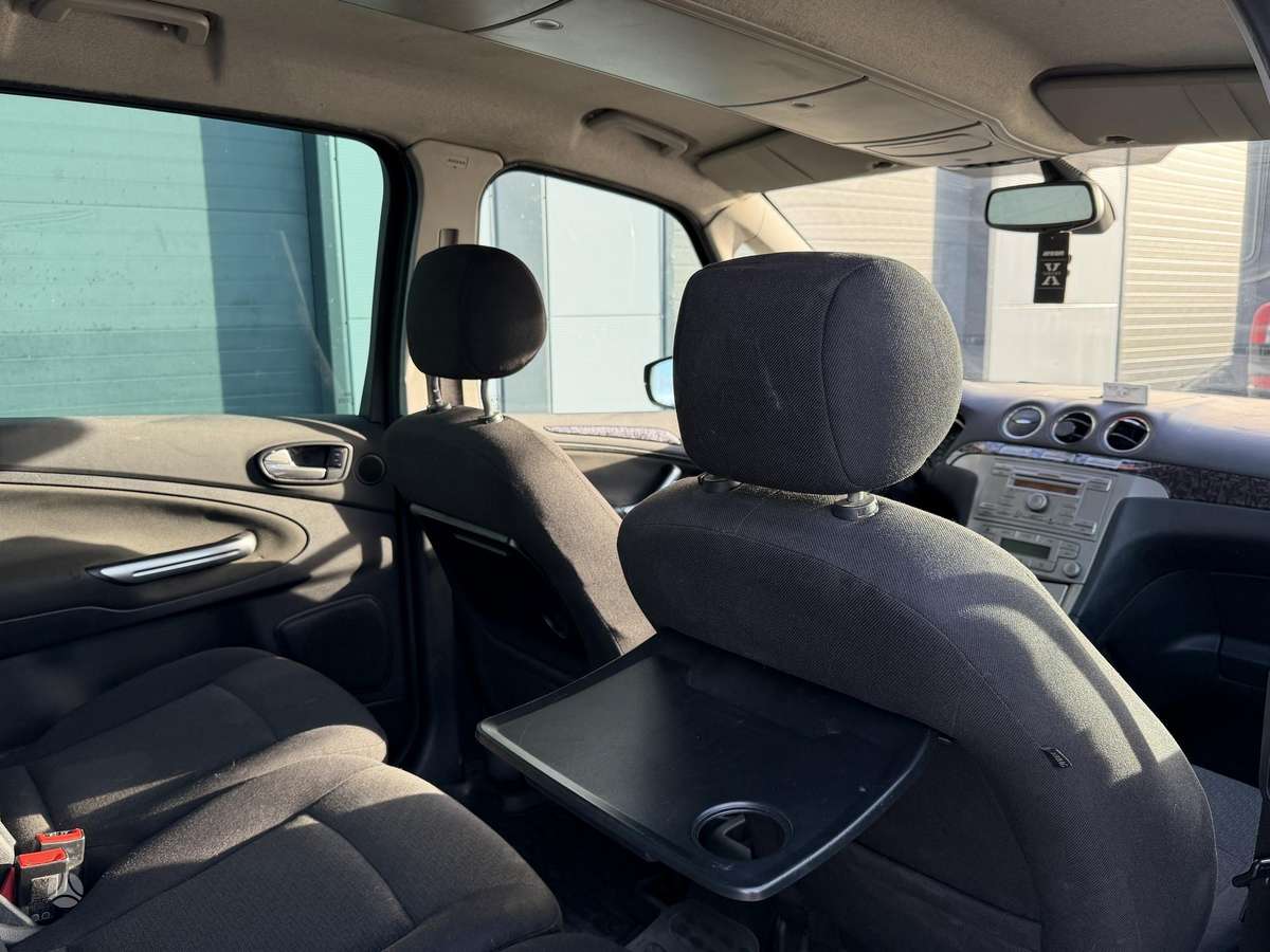 Ford Galaxy 2006 — photo 16