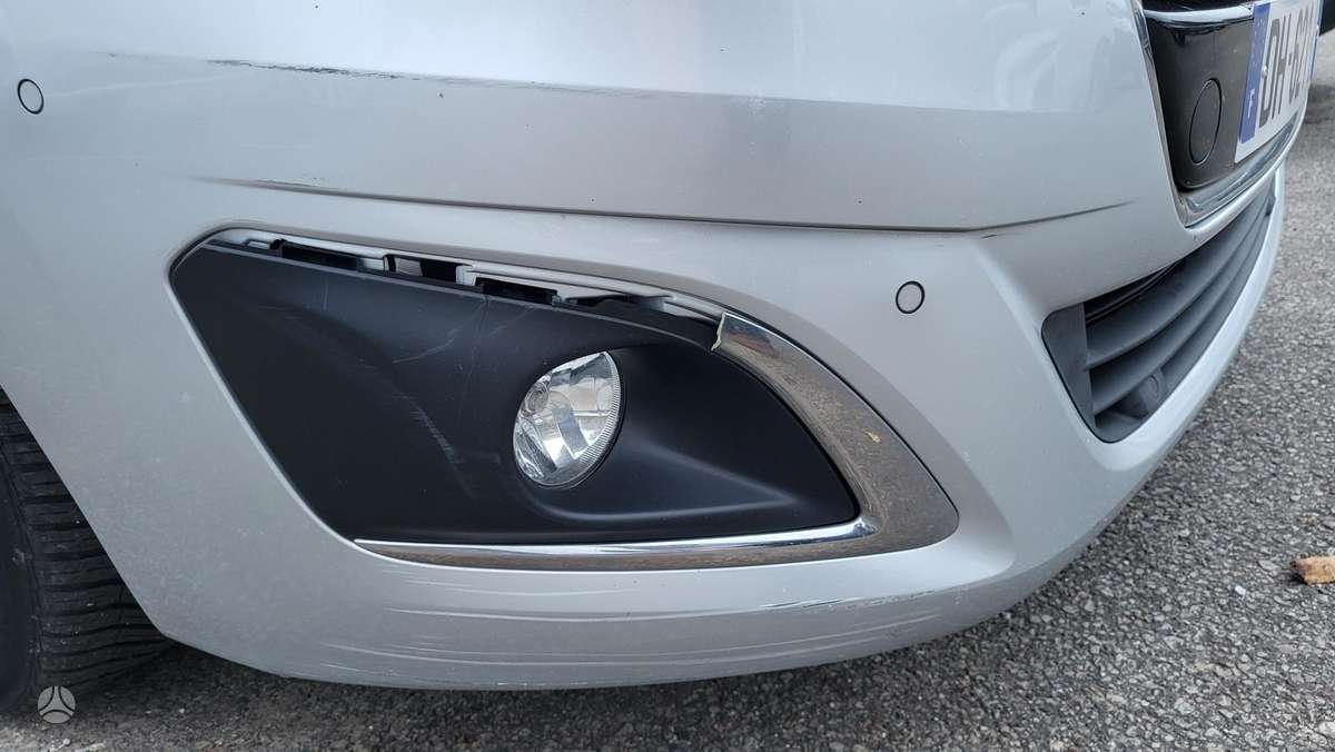 Peugeot 5008 2014 — photo 10