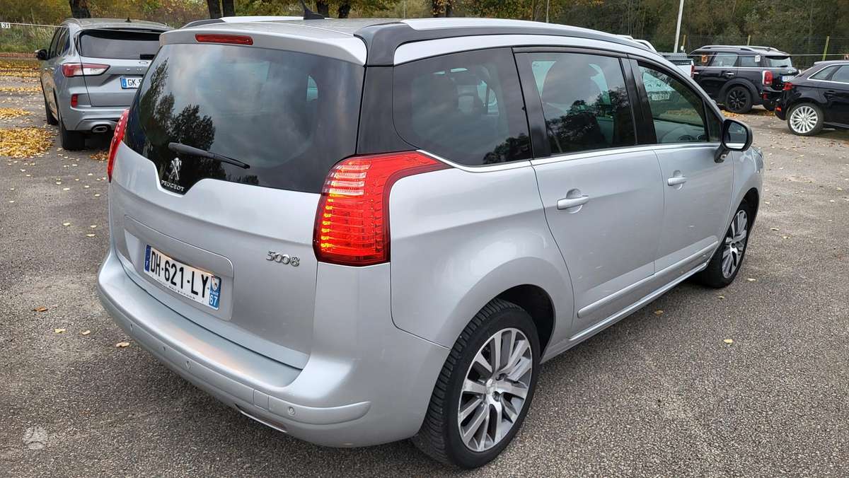 Peugeot 5008 2014 — photo 6