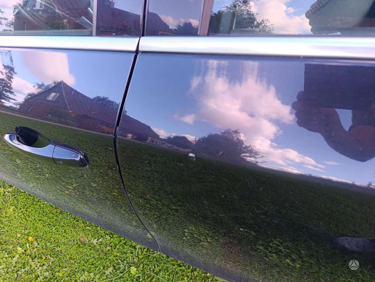 Volvo V60 2011 — photo 10