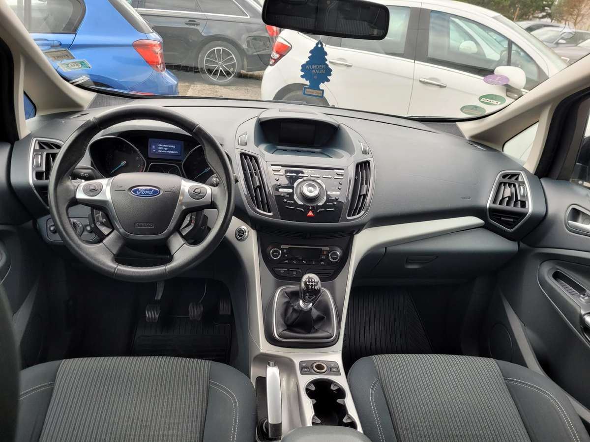 Ford Grand 2011 — photo 15