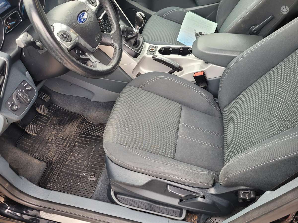 Ford Grand 2011 — photo 22
