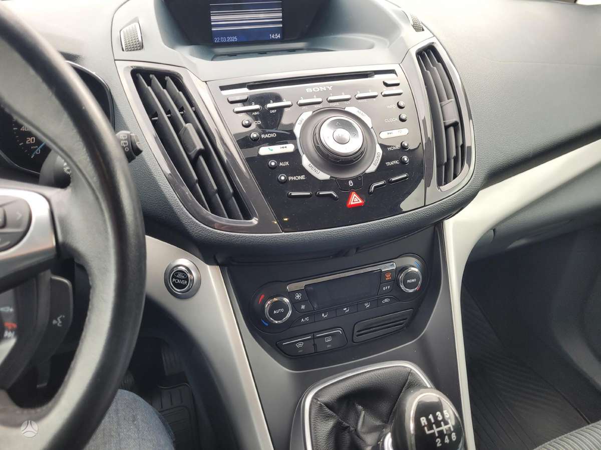 Ford Grand 2011 — photo 25