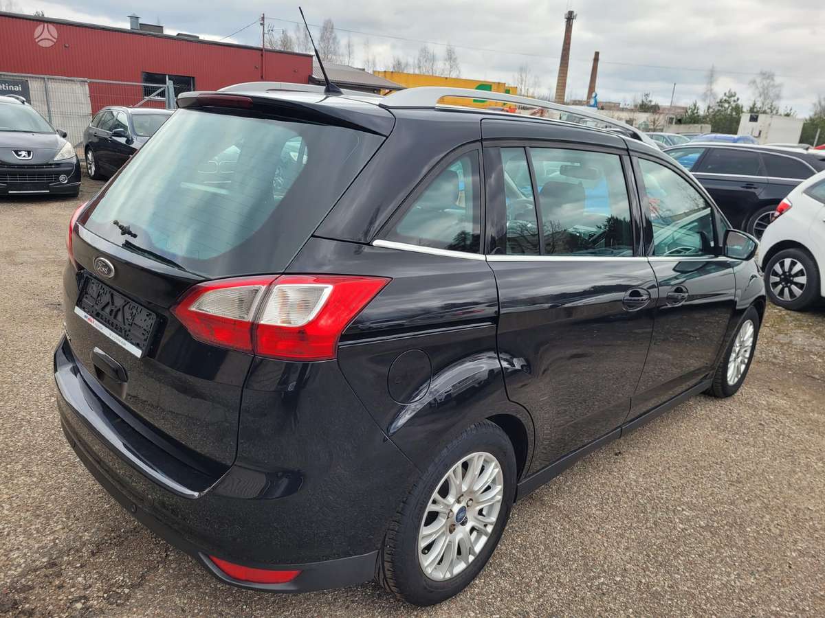 Ford Grand 2011 — photo 7
