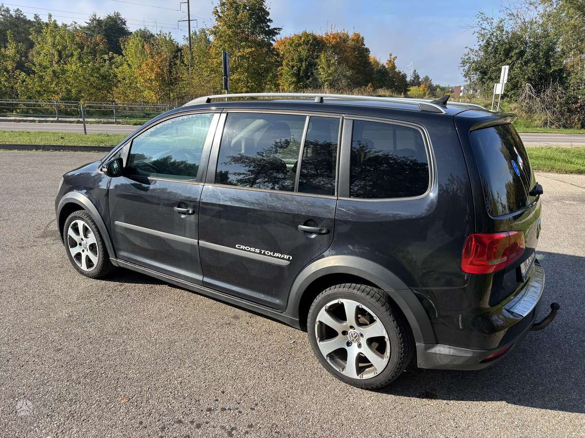 Volkswagen Cross 2011 — photo 6