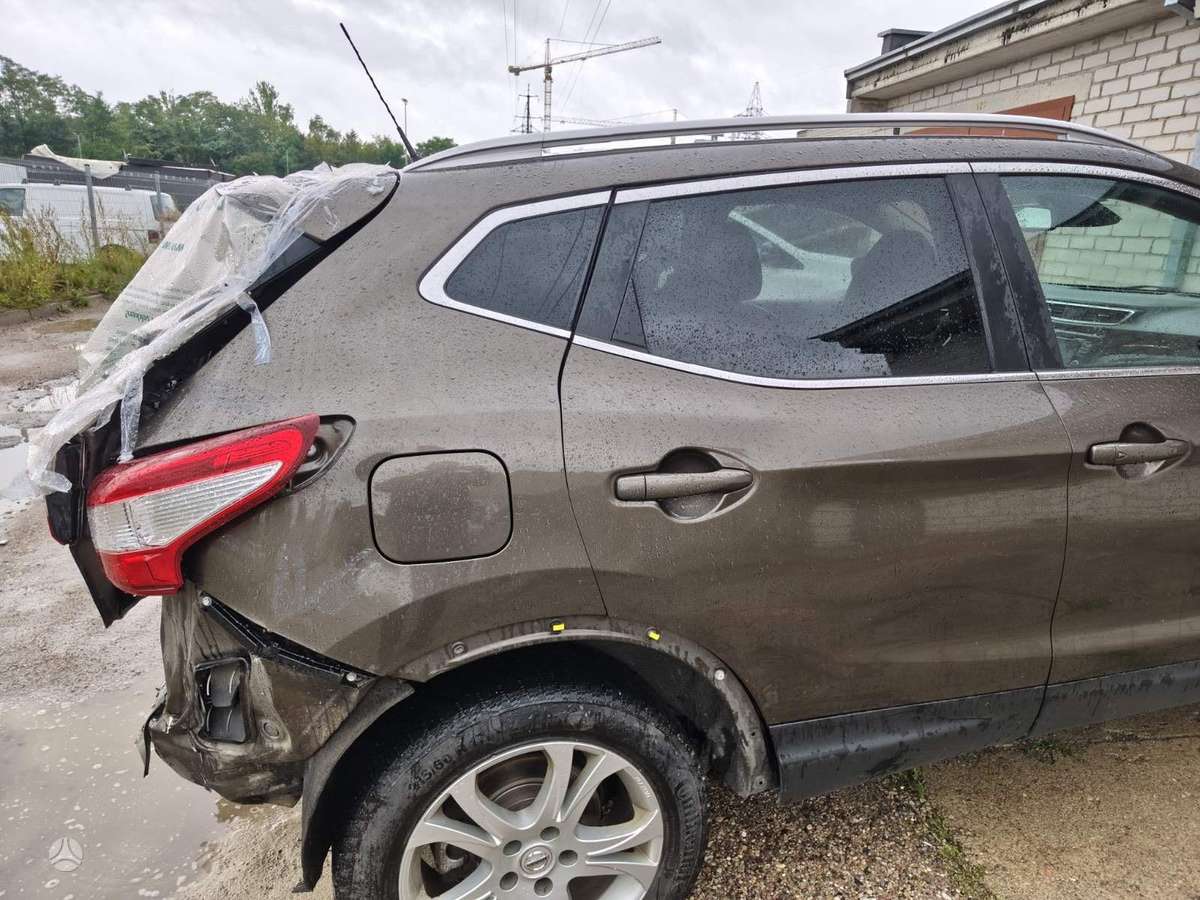 Nissan Qashqai 2014 — engine 1200 cm³, 116 HP (85kW)