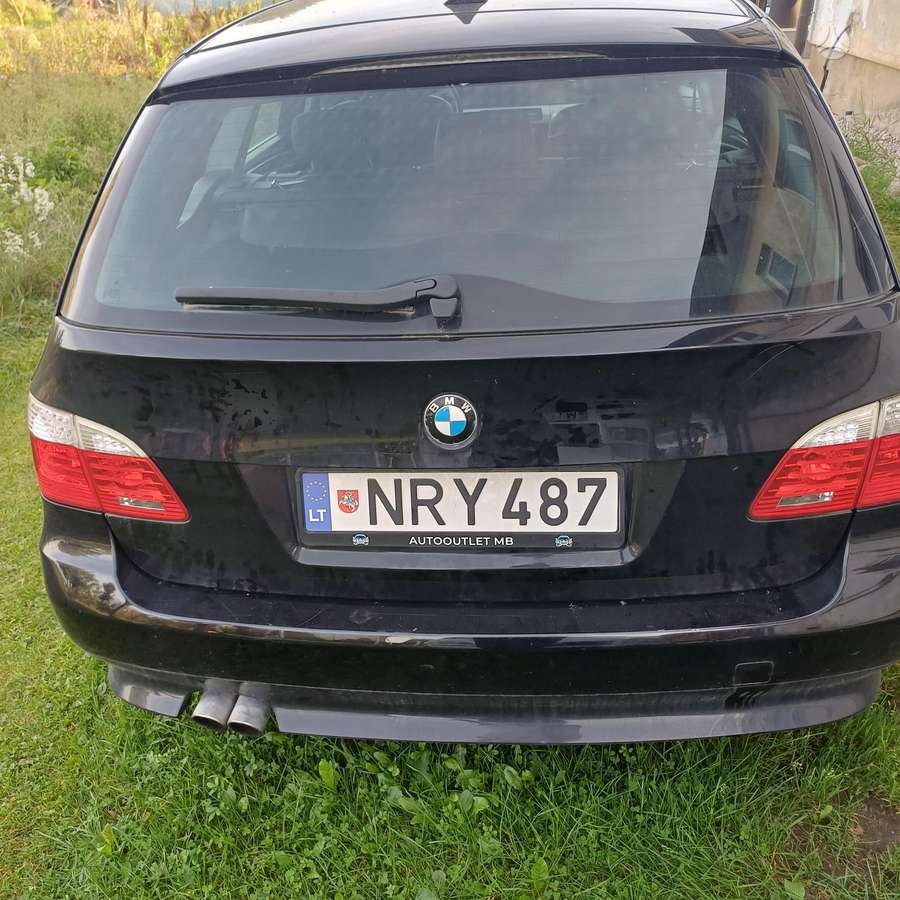 BMW 523 2008 — двигун 2497 cm³, 190 HP (140kW)