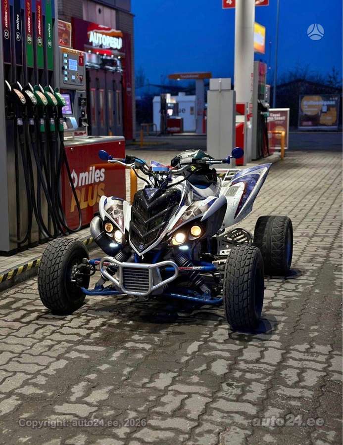 Yamaha Raptor 2005 — rear view