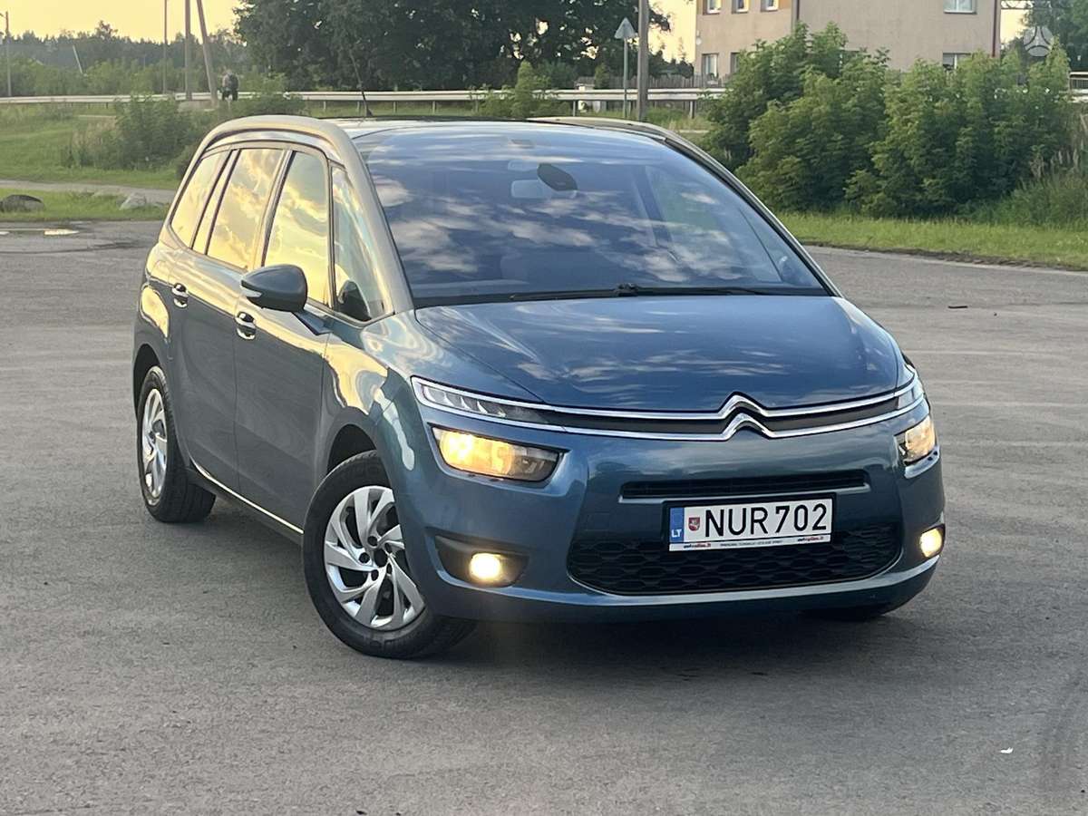 Citroen Grand 2014 — салон