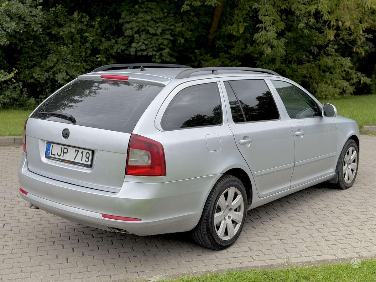 Skoda Octavia 2011 — photo 6