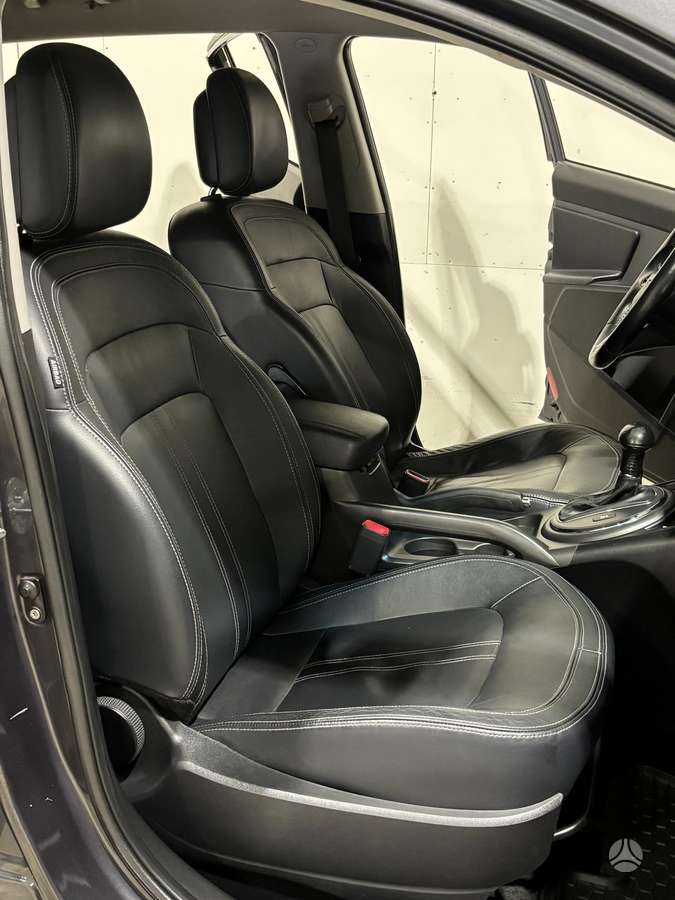 Kia Sportage 2011 — photo 10