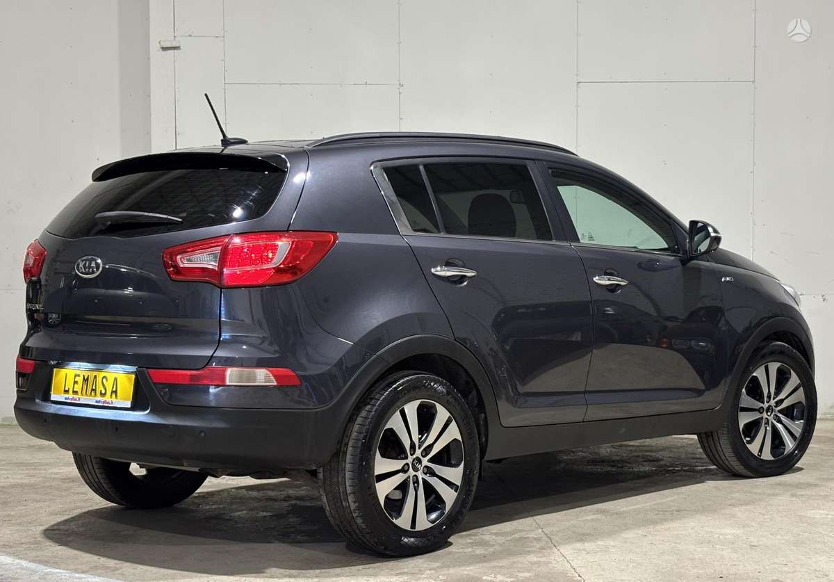 Kia Sportage 2011 — photo 13
