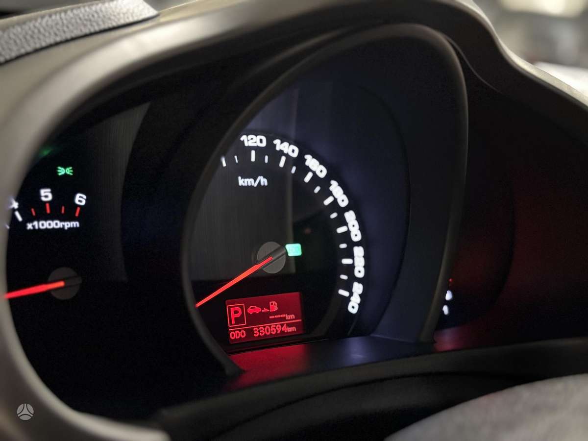 Kia Sportage 2011 — photo 32