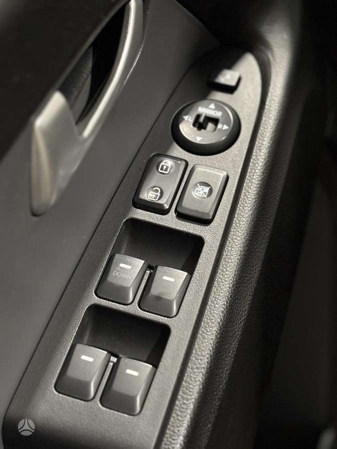 Kia Sportage 2011 — photo 35