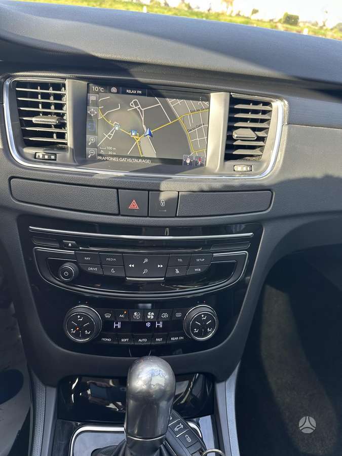 Peugeot 508 2014 — фото 17