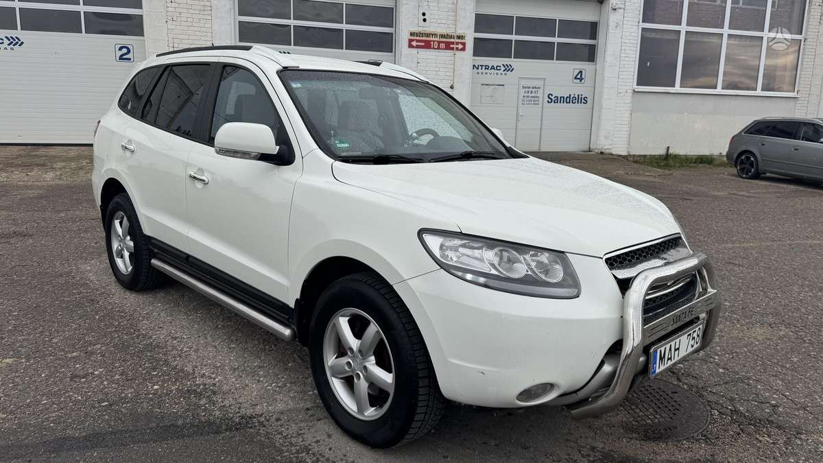 Hyundai Santa 2009 — вигляд ззаду