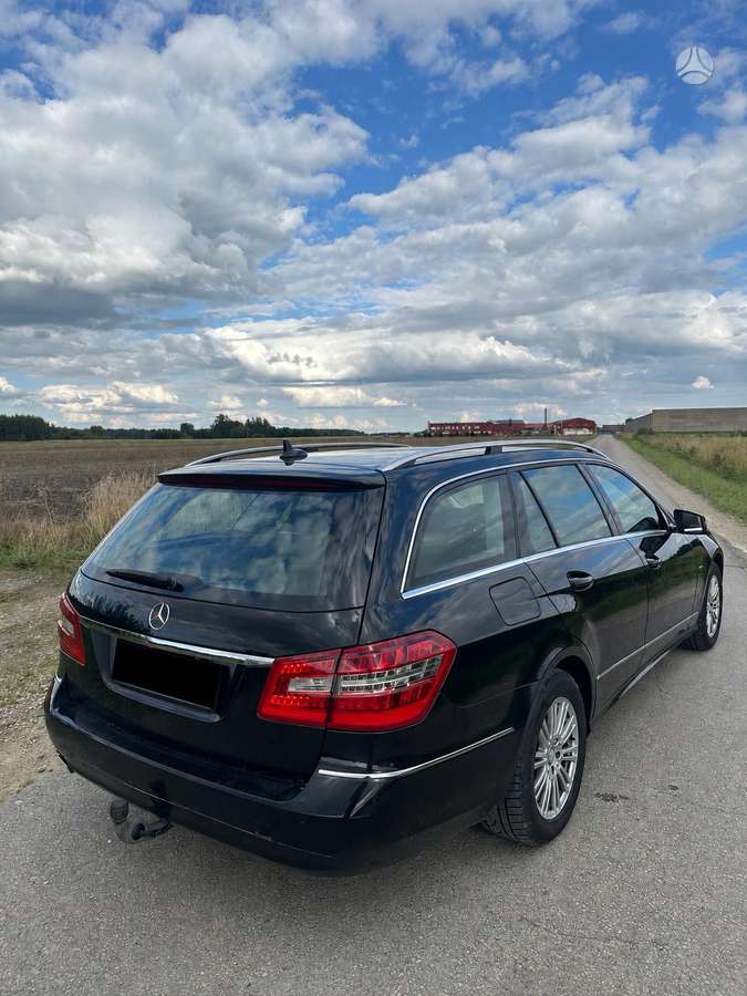 Mercedes-Benz E250 2011 — photo 5