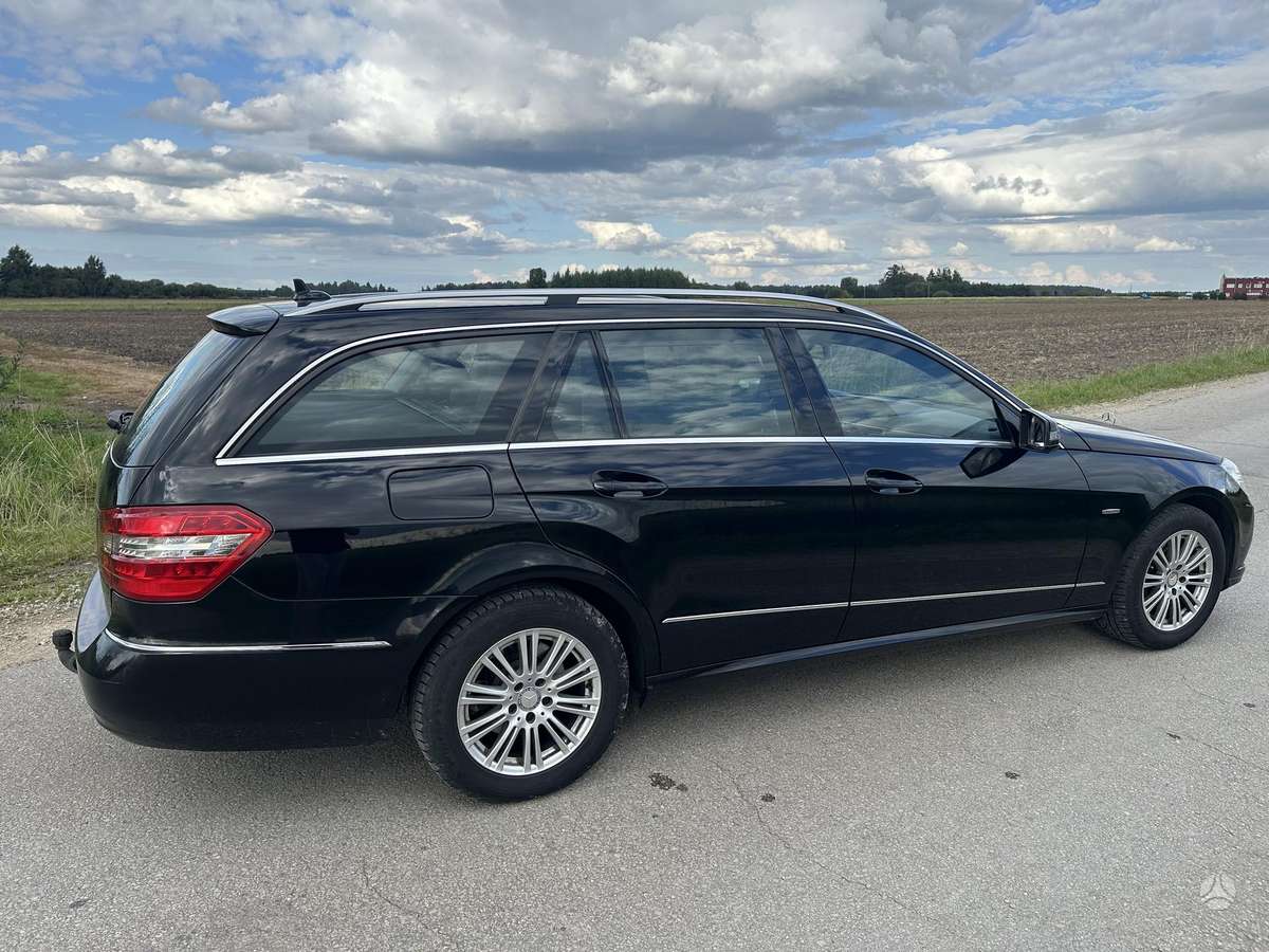 Mercedes-Benz E250 2011 — photo 6