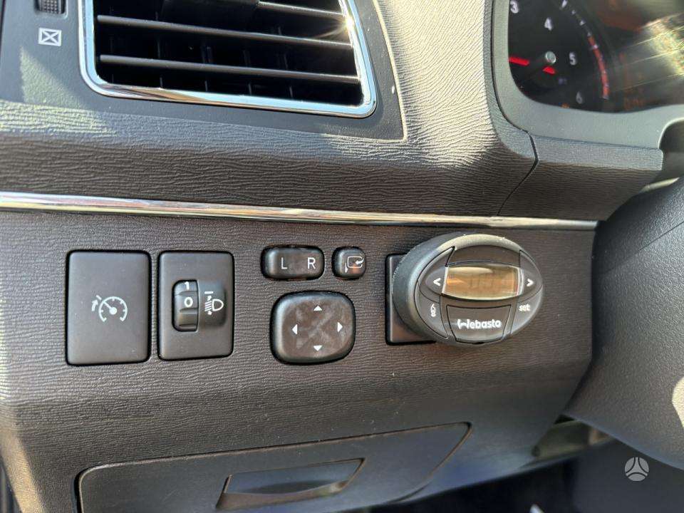 Toyota Avensis 2015 — photo 14