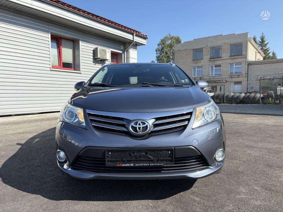 Toyota Avensis 2015 — photo 5