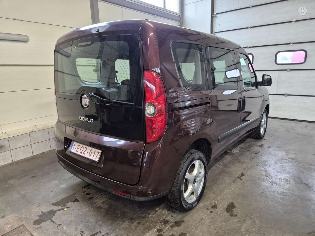 Fiat Doblo 2013 — interior