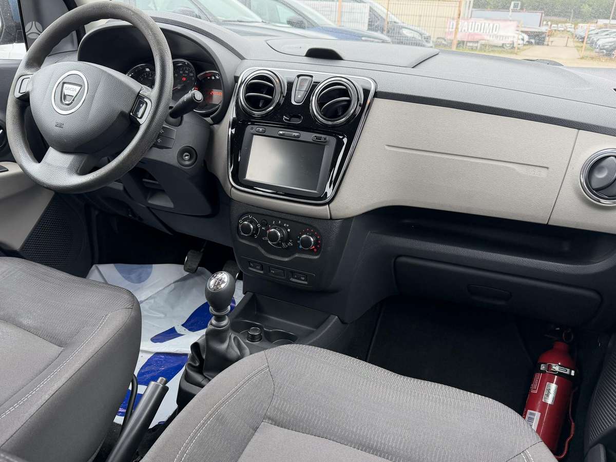 Dacia Lodgy 2015 — photo 10