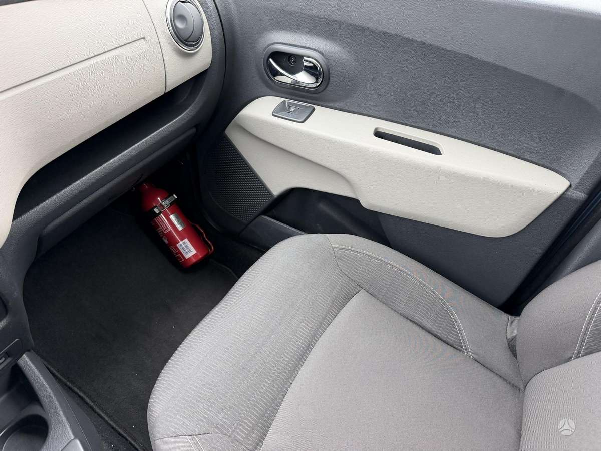 Dacia Lodgy 2015 — photo 16