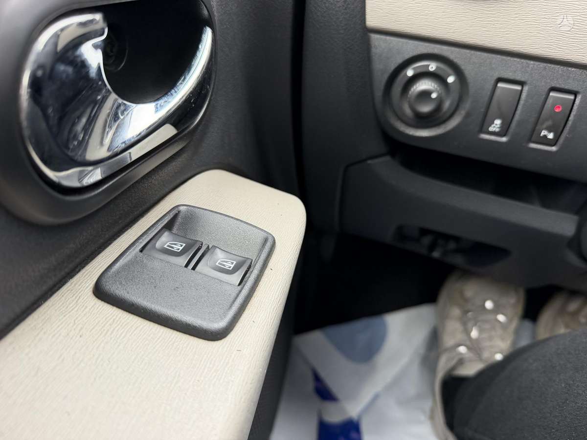 Dacia Lodgy 2015 — photo 20