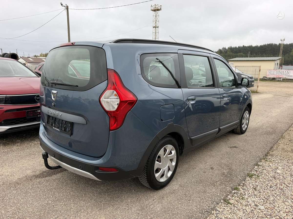 Dacia Lodgy 2015 — interior