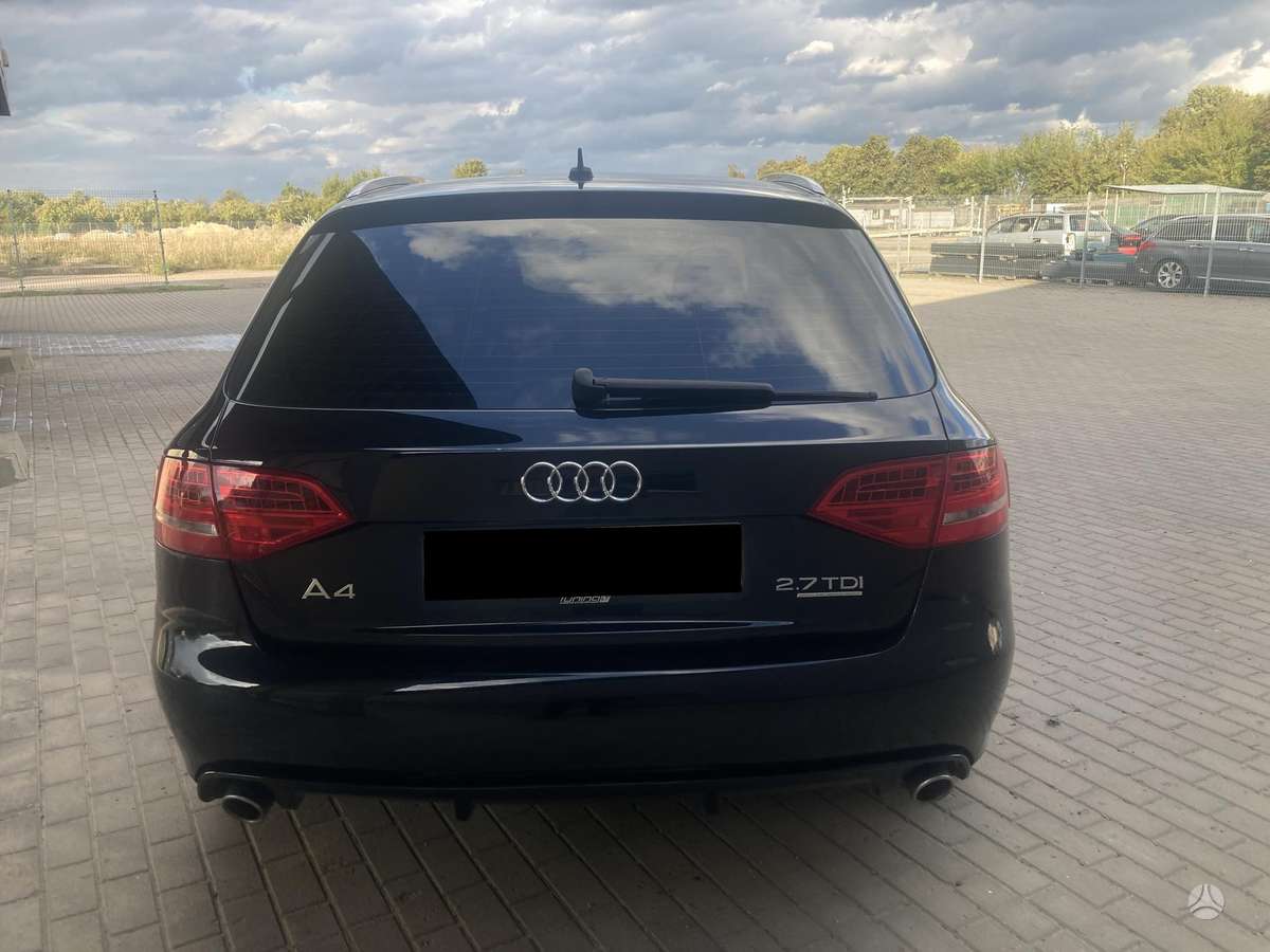 Audi A4 2009 — photo 14